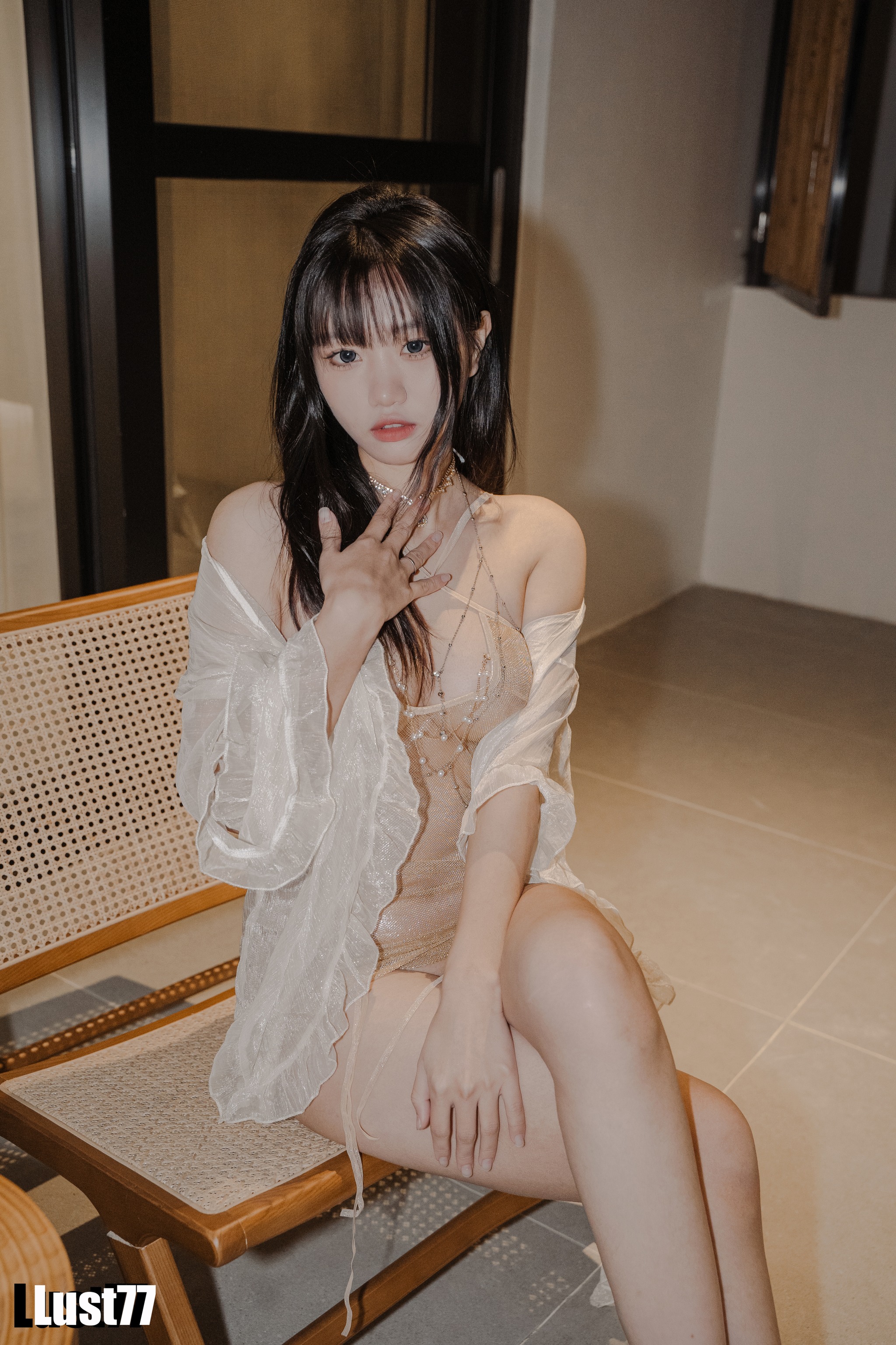 柒柒要乖哦 – NO.033 纸醉金迷[90P1V]-XikXak